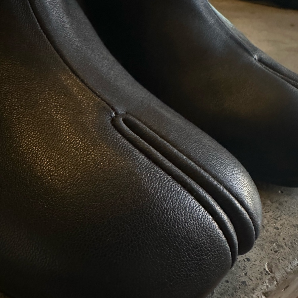🖤 Maison Margiela Black Leather Ankle Boots – NEW (No Box) - Picture 5 of 9
